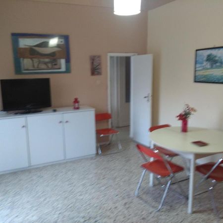 Appartamento In Villa Ачиреале Екстериор снимка